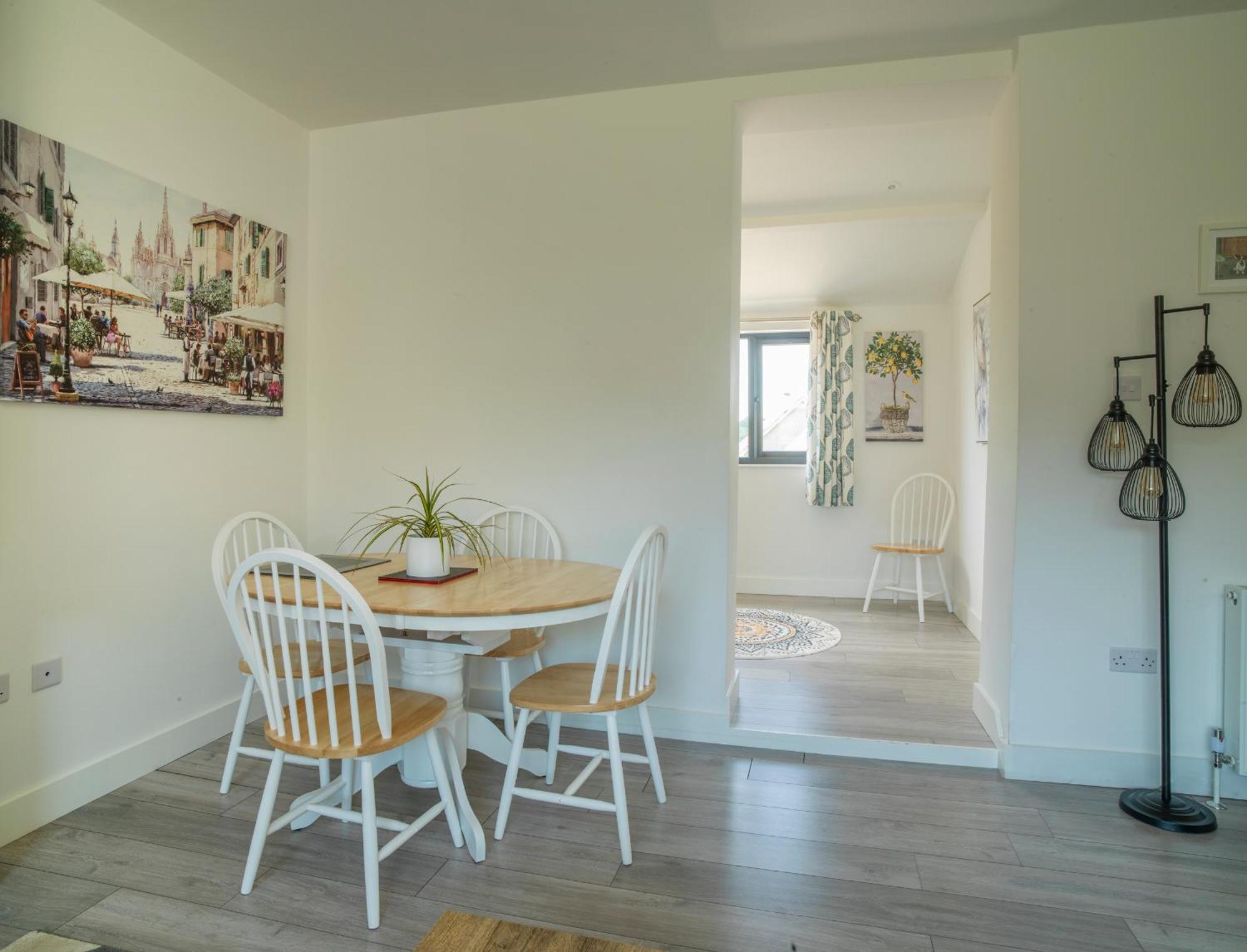Stunning Modern Apartment In The Cotswolds Chalford Екстериор снимка