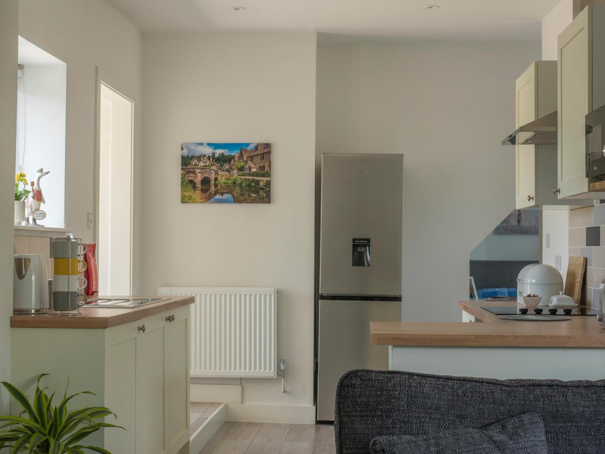Stunning Modern Apartment In The Cotswolds Chalford Екстериор снимка