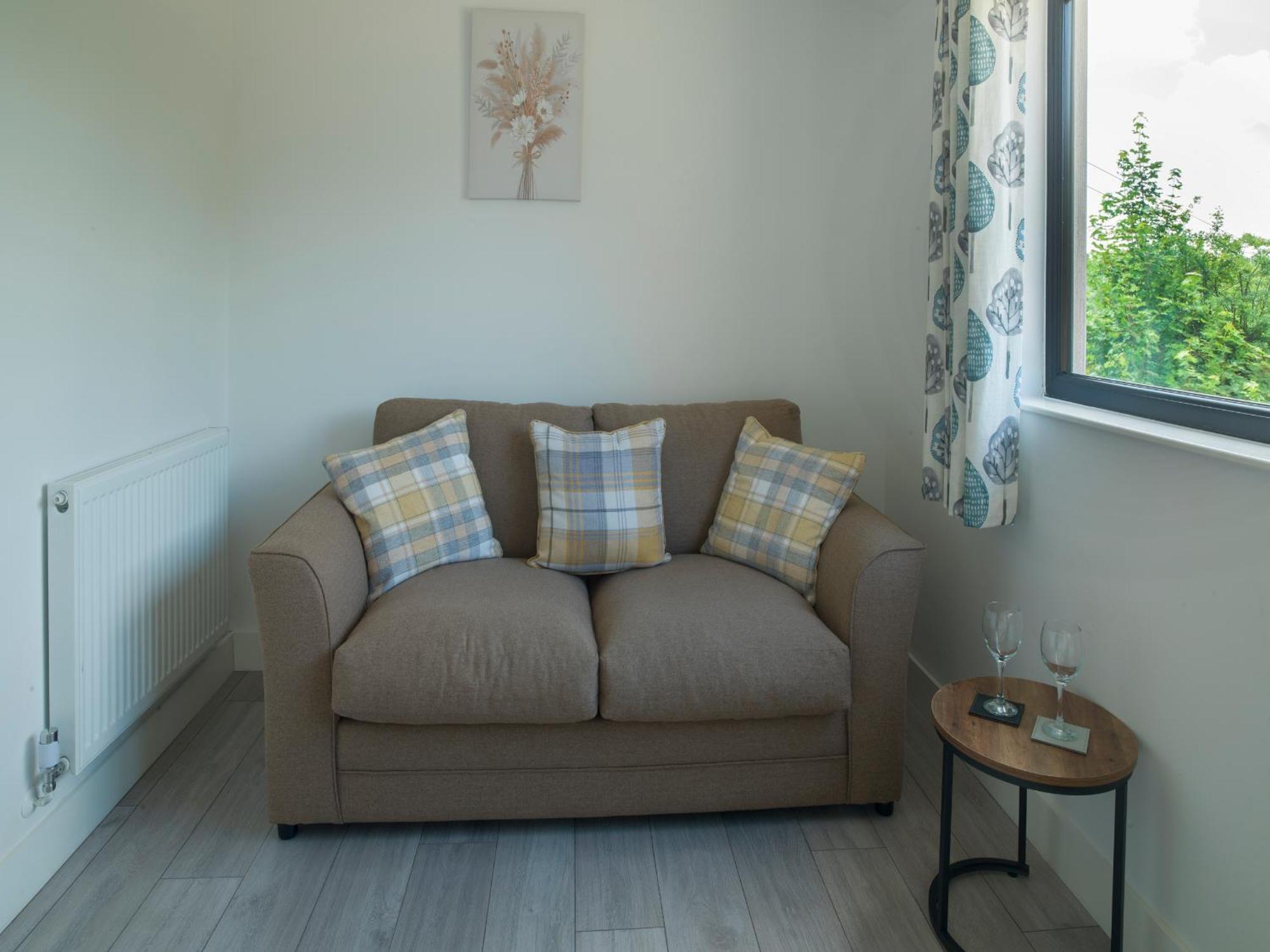 Stunning Modern Apartment In The Cotswolds Chalford Екстериор снимка