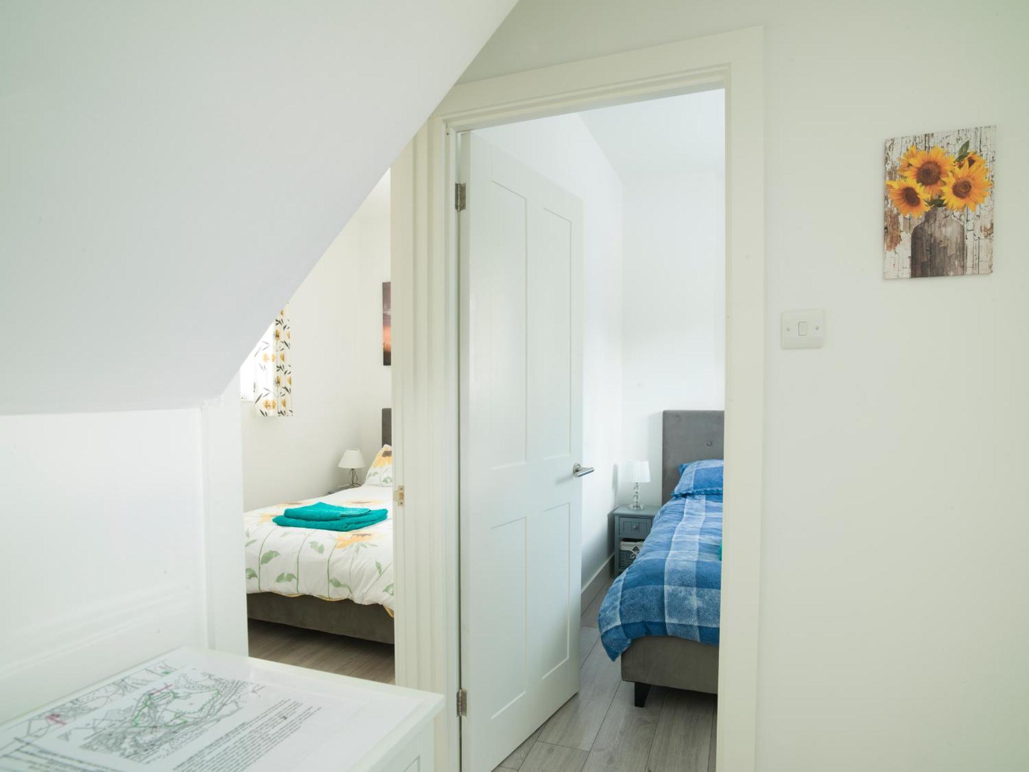 Stunning Modern Apartment In The Cotswolds Chalford Екстериор снимка