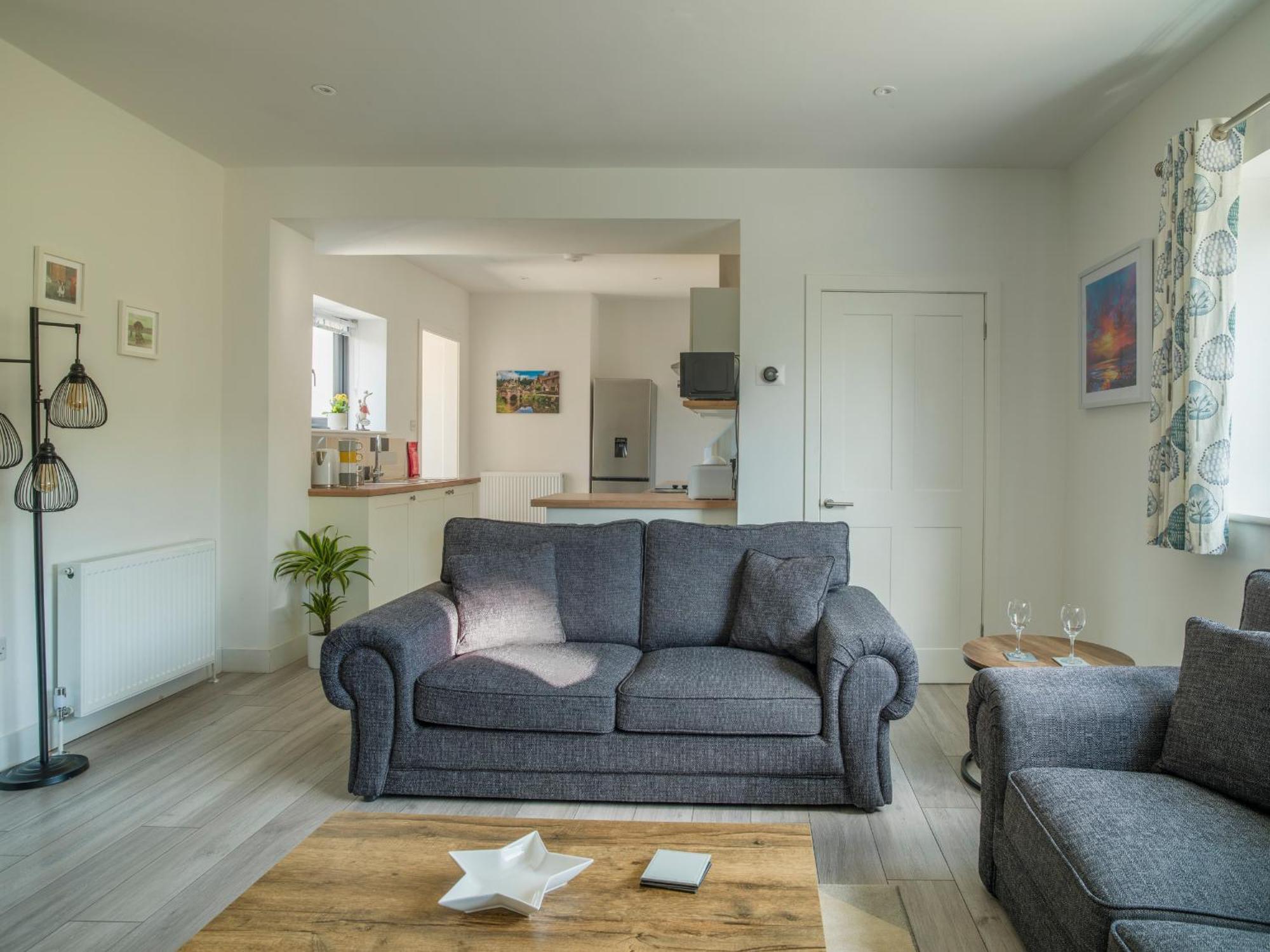 Stunning Modern Apartment In The Cotswolds Chalford Екстериор снимка
