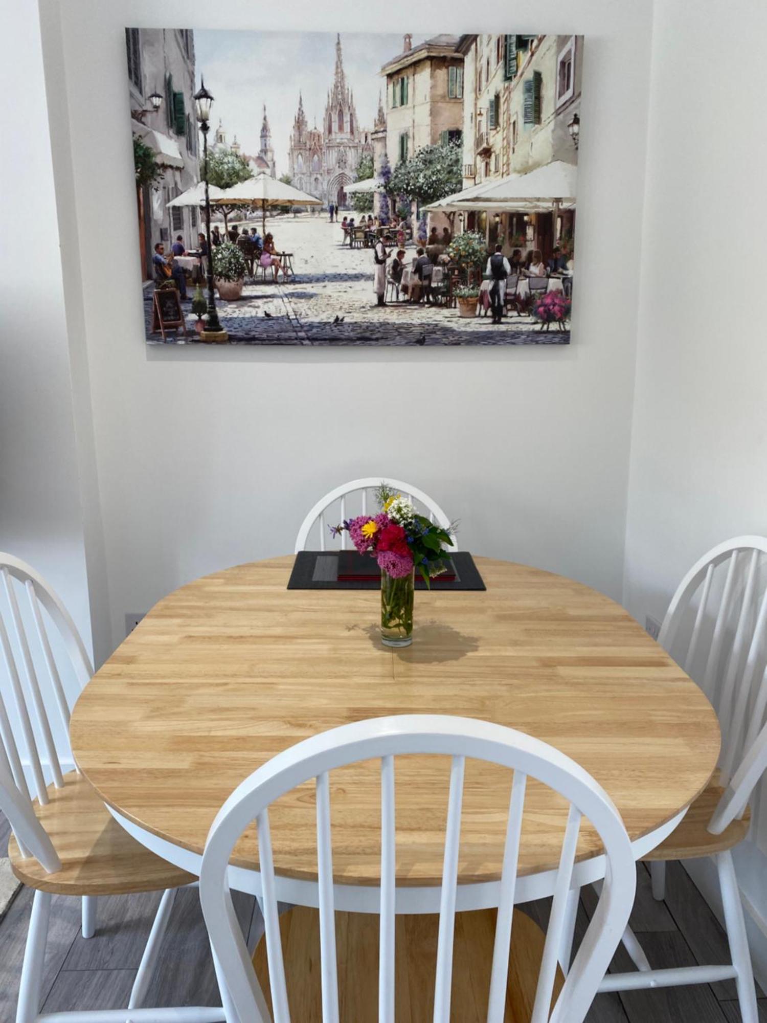 Stunning Modern Apartment In The Cotswolds Chalford Екстериор снимка