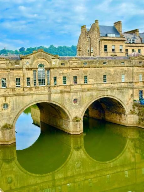 Stunning Modern Apartment In The Cotswolds Chalford Екстериор снимка
